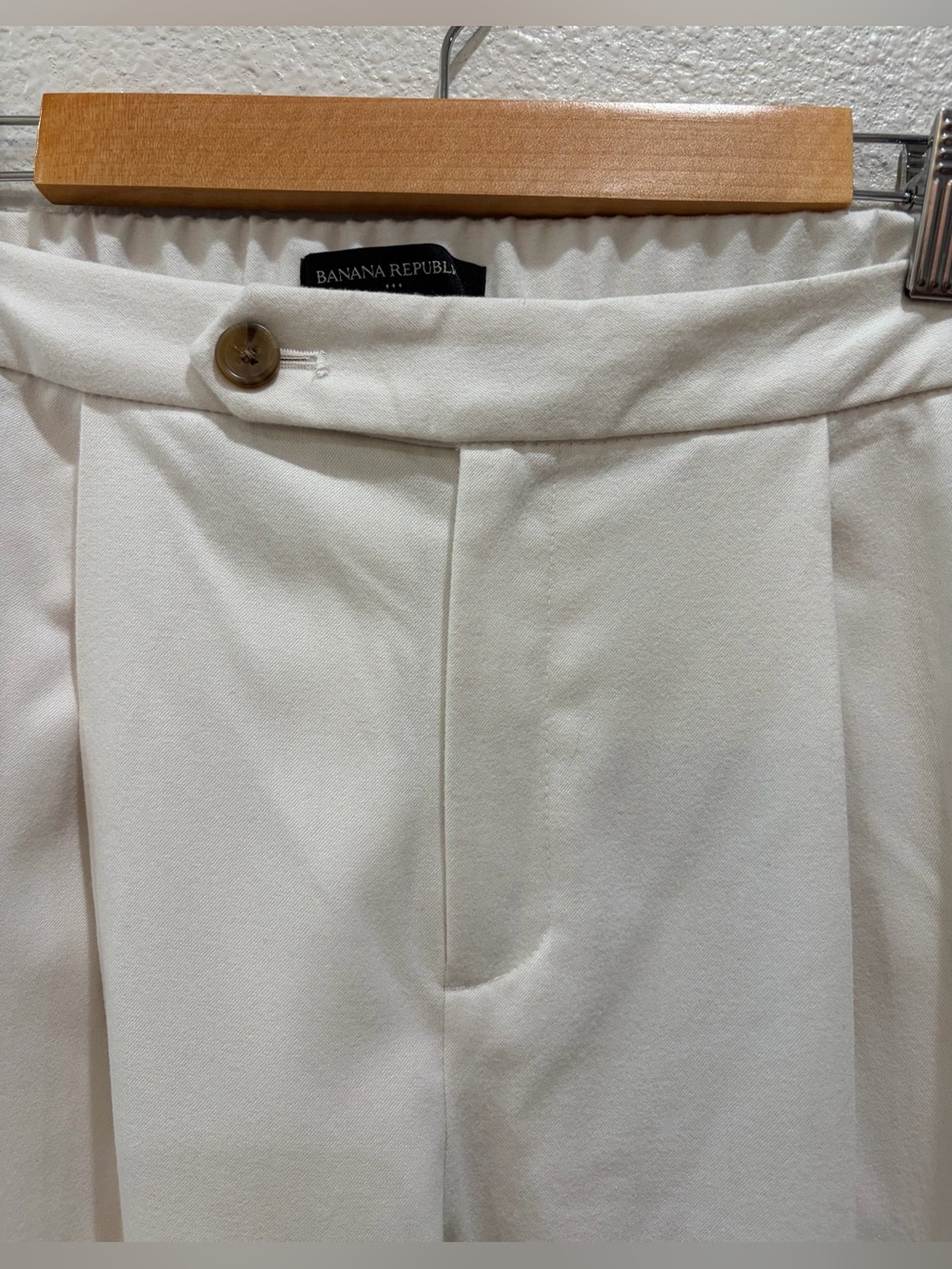 Banana Republic Cream Wide-Leg Mid-Rise Trousers - Picture 3 of 8